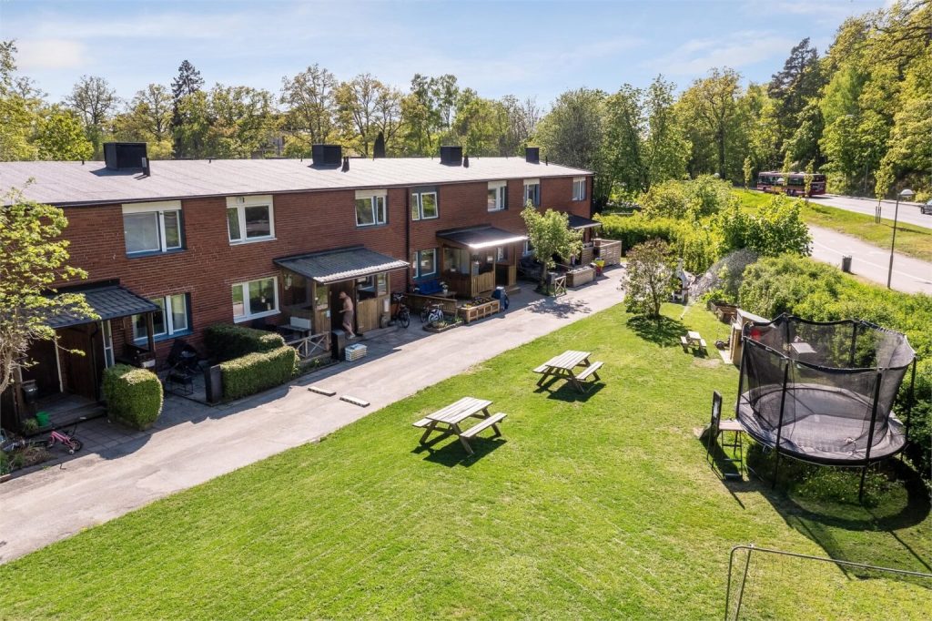 4. Installerad vattenpump till radhus 1536x1023